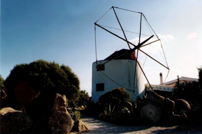 The Windmill, Bar O Moinho, Sintra – Cabo da Roca The Windmill, Bar O Moinho, Sintra – Cabo da Roca